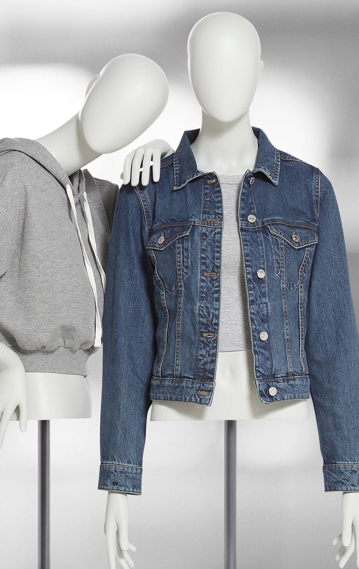 102_Busts_76742202_3